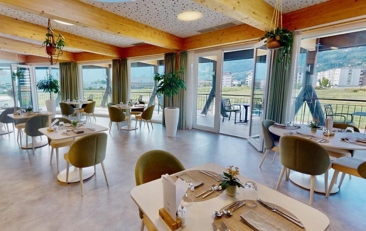 Alp Art Hotel Monthey Collombey-Muraz Exterior photo